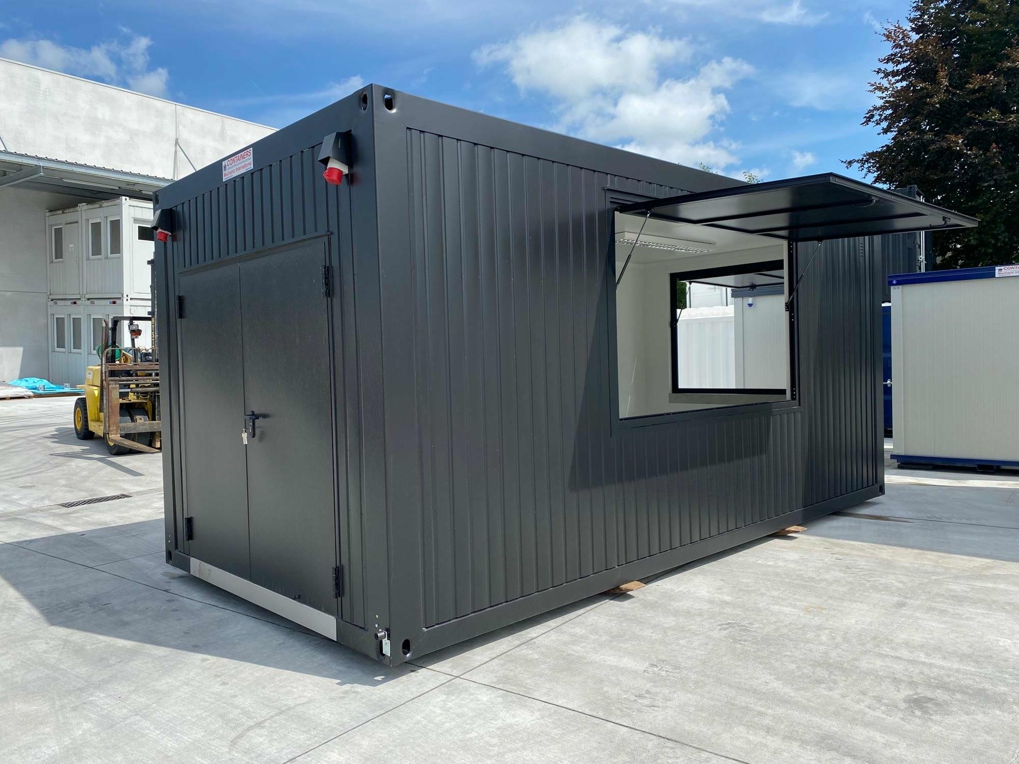 Mechanic International - Op maat gemaakte barcontainer 6x3m | Mobiele ...