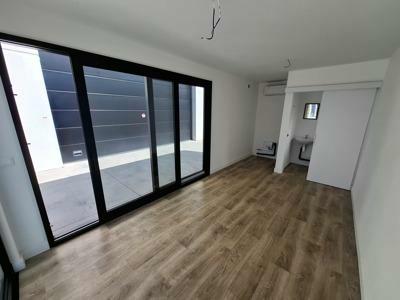 Residential container 6x3m with air conditioning and sanitary facilities