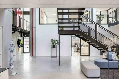 Modulares Gewerbegebäude - Mechanic International