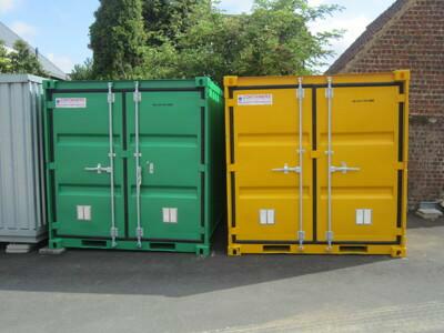 New 8FT green and yellow recycling container from Mechanic International