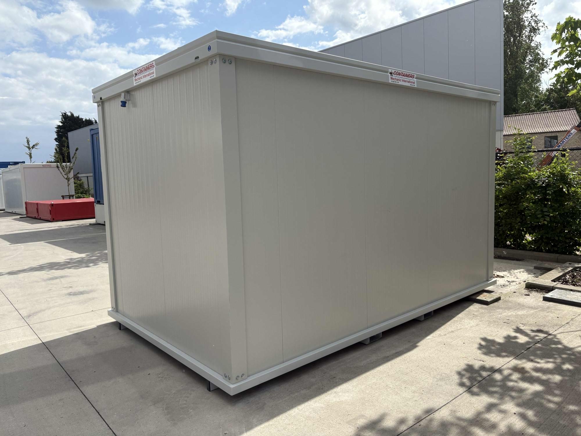 Nouveau conteneur de chantier 4.00 x 2.40 m de Mechanic International