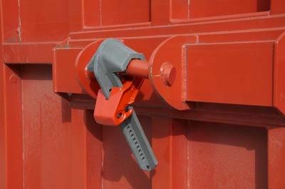 MI Skiplock Protec 2 different key lock from Mechanic International