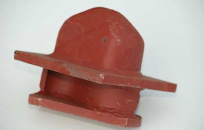 Empileur de conteneurs rouge