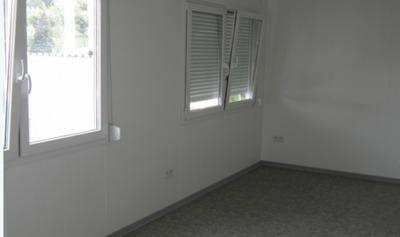 Bureelunit op verhoging