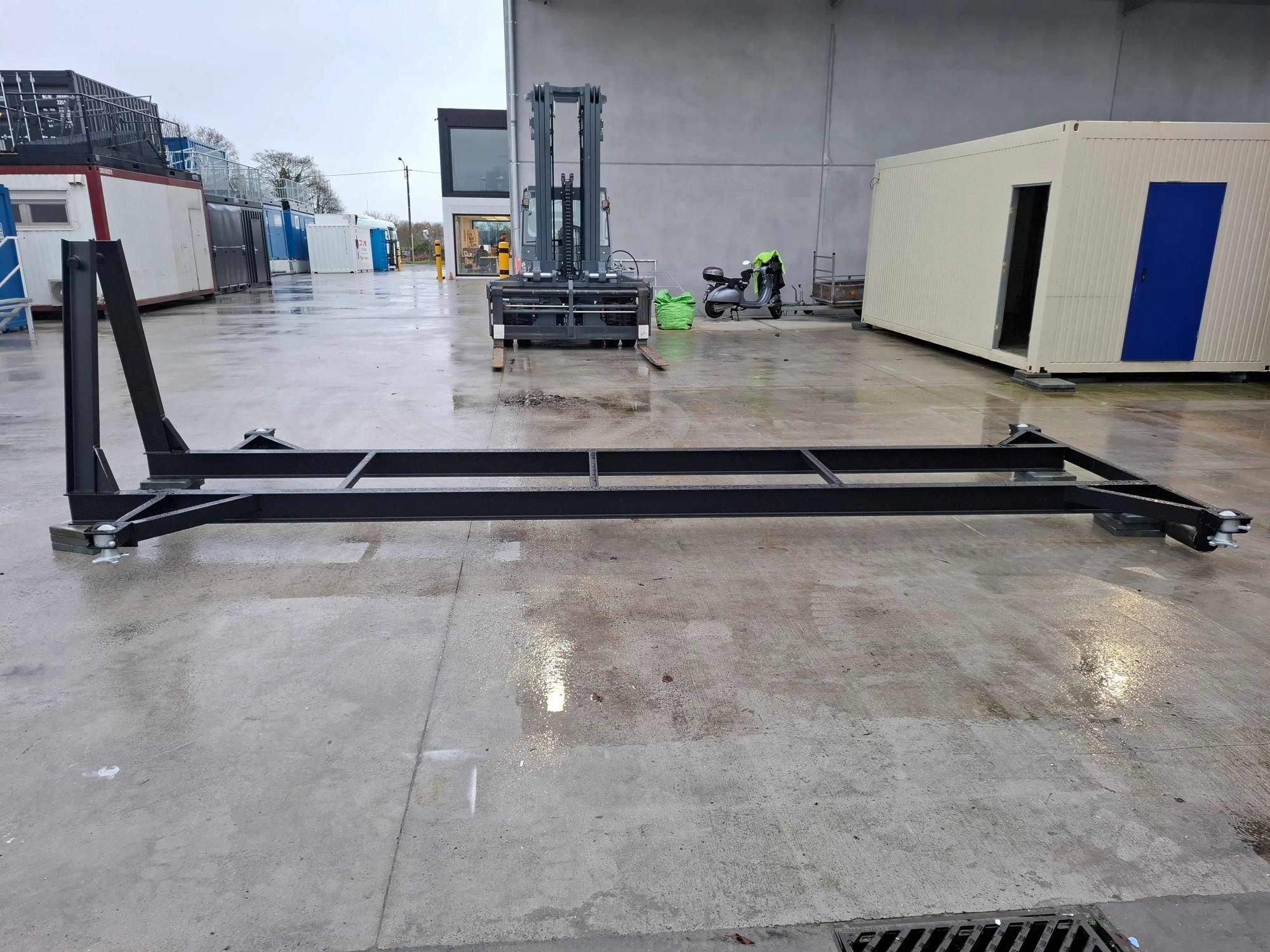 20ft Container Skid with Twistlocks & Rollers | Mechanic International ...