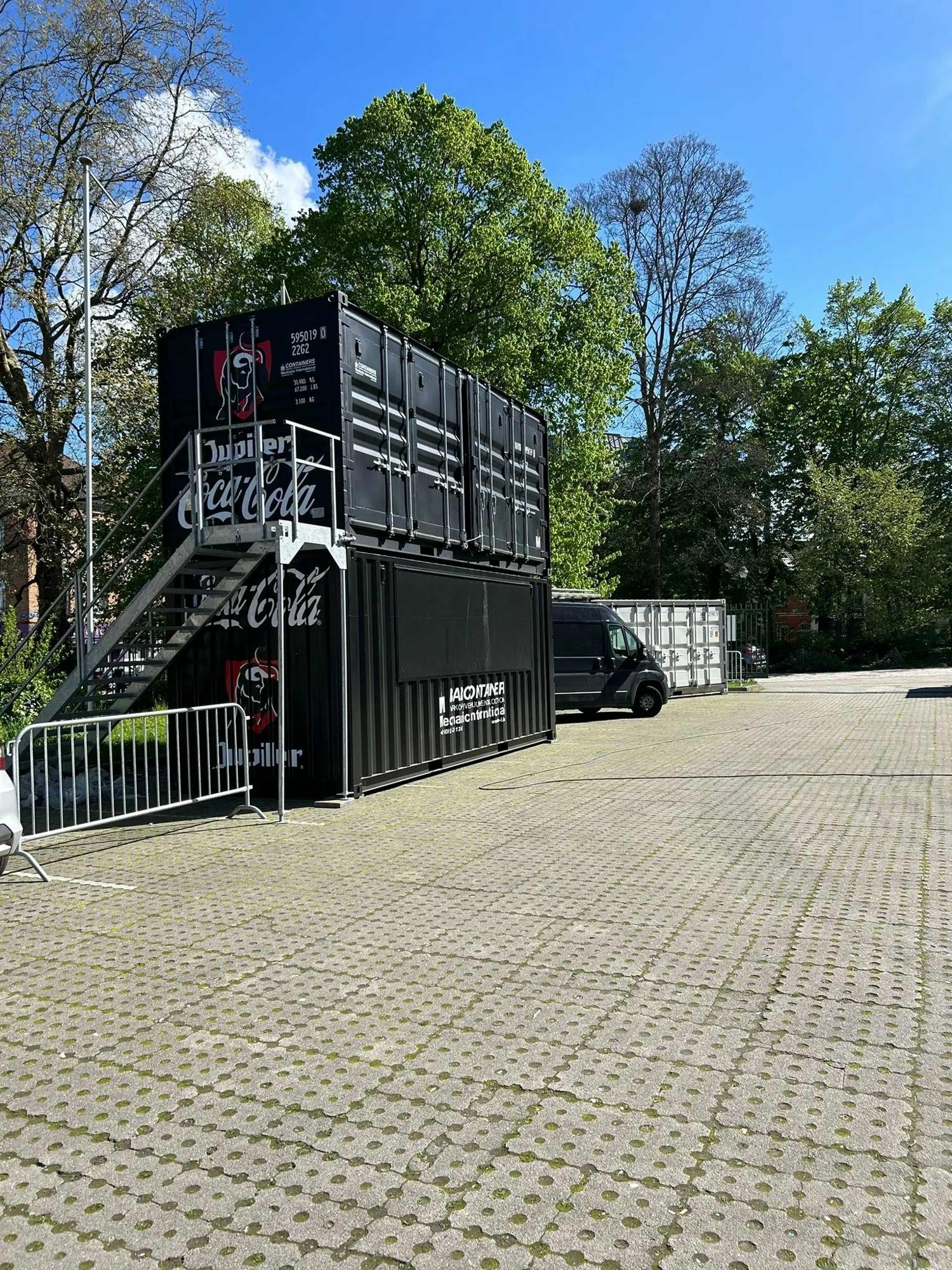 RSC Anderlecht scores with bar container and open side shipping ...