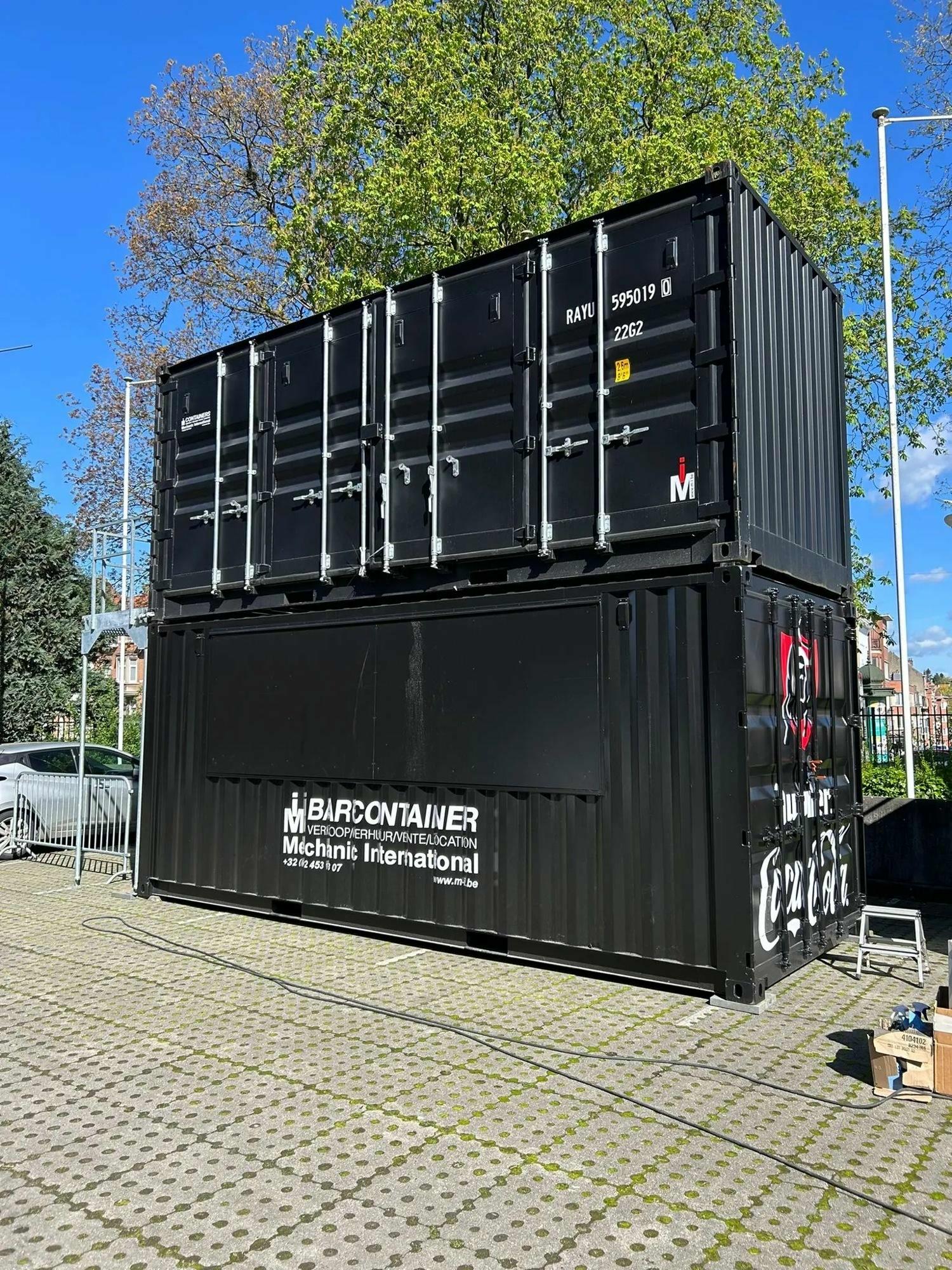 RSC Anderlecht scores with bar container and open side shipping ...