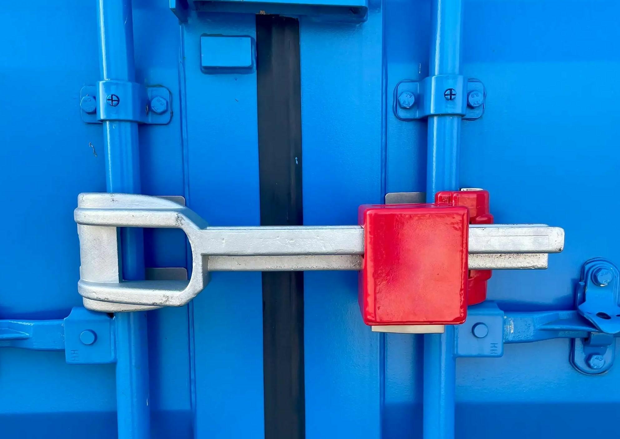 Cobra container lock, secure your container I Mechanic International ...