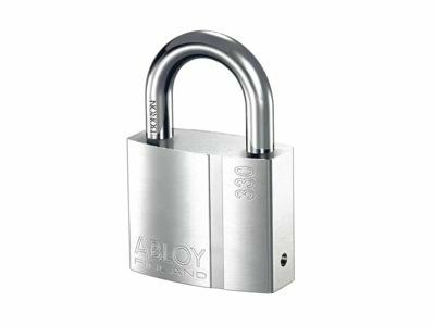 High-security Abloy Protec2 PL330/25T padlock with chrome finish.