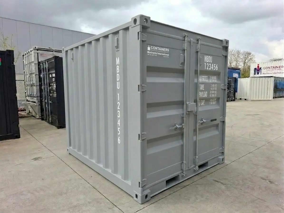 9ft zeecontainer voor opslag van Mechanic International.