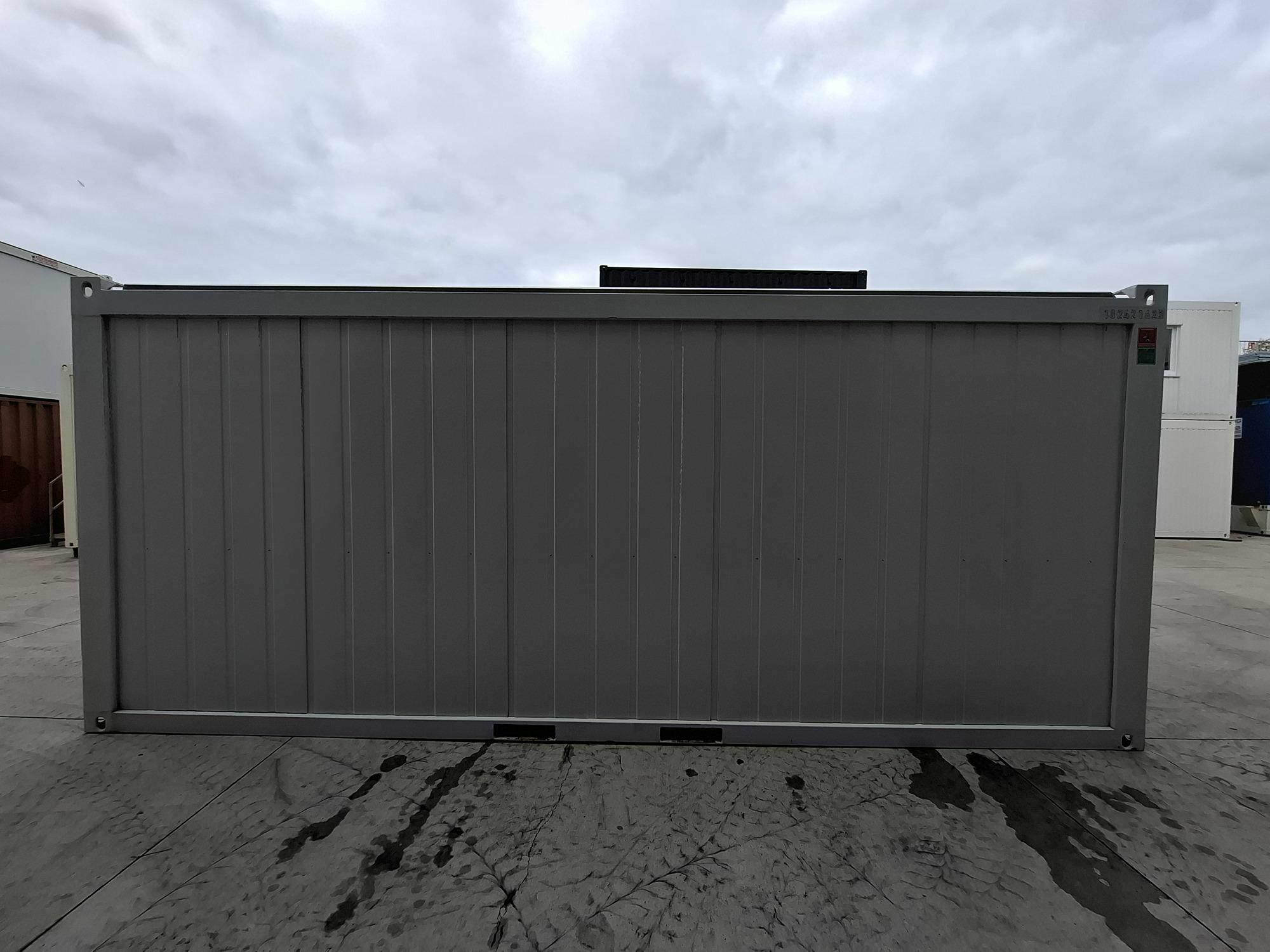 Nieuwe 20FT bureelcontainer Classic Line met ramen korte zijde van Mechanic International
