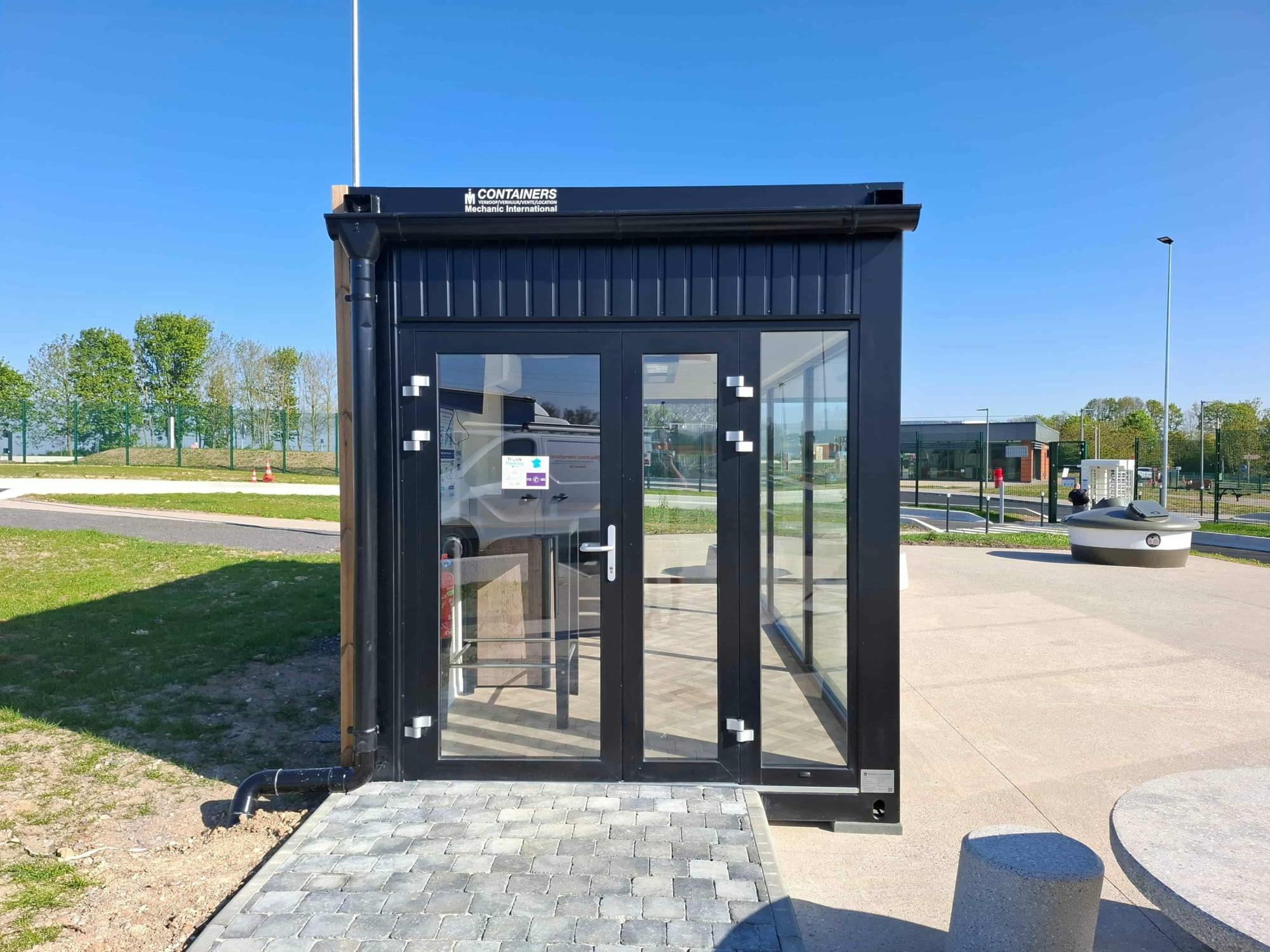 Modular reception and control post for Sanef and Certas