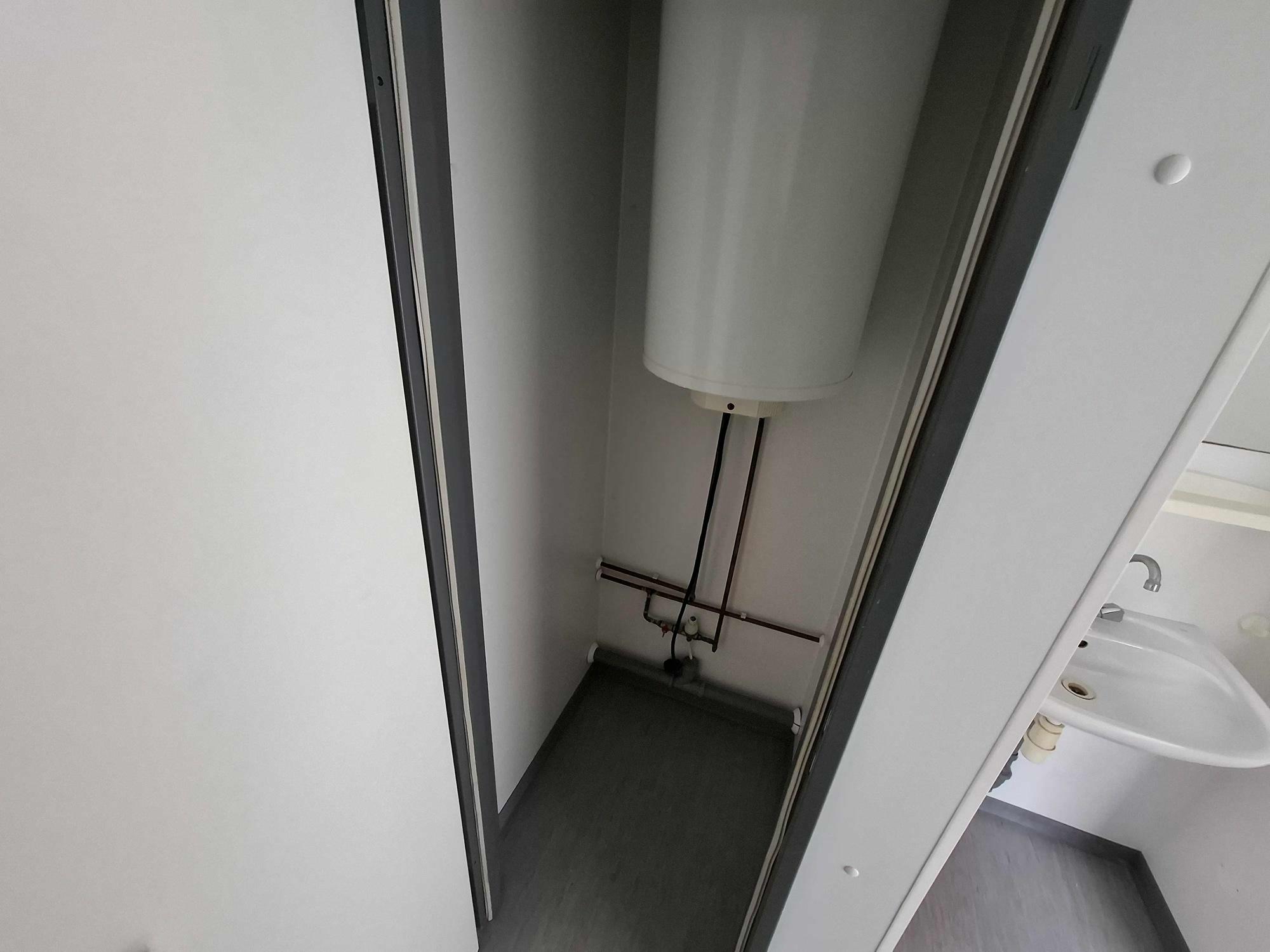 Gebrauchter Sanitärcontainer 3x3m
